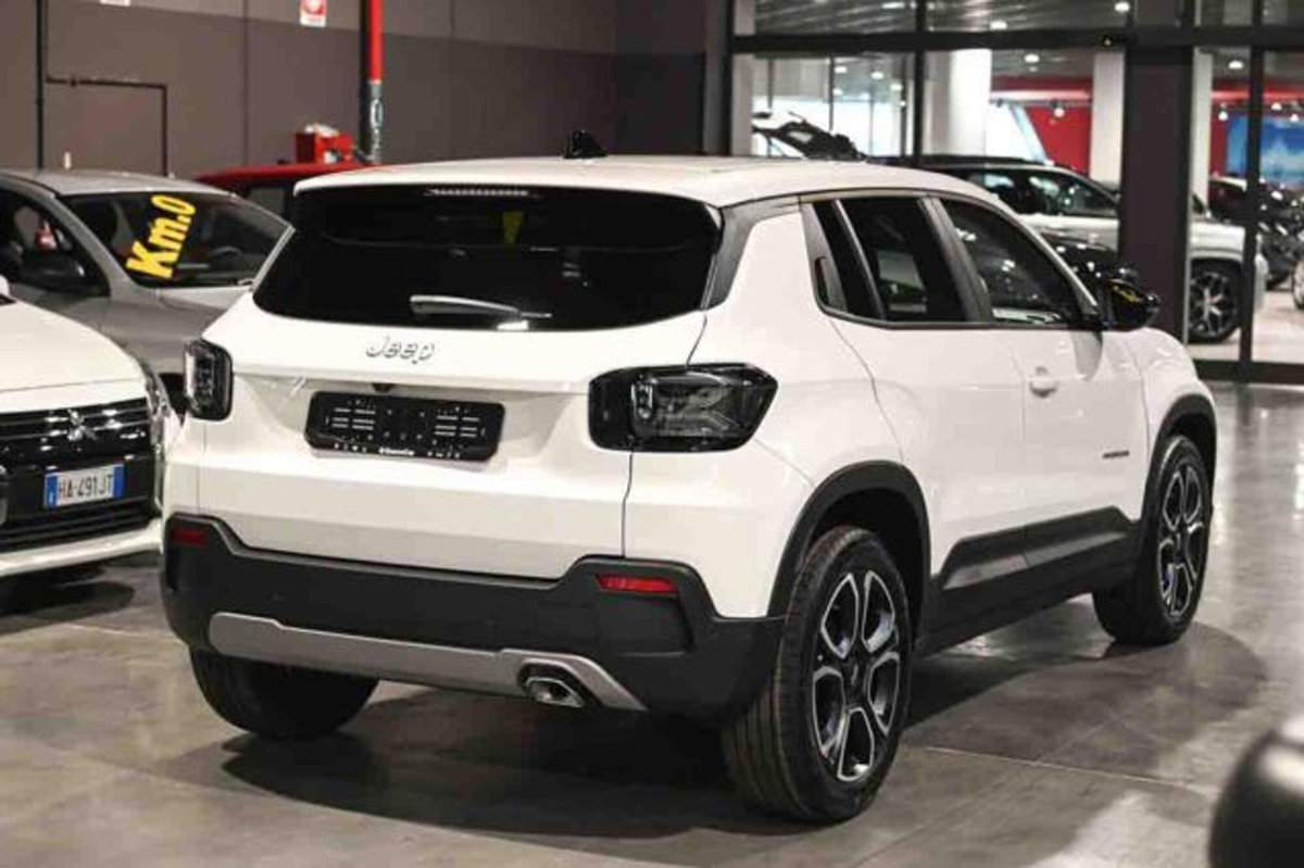 Jeep Avenger 1.2 turbo Summit fwd 100cv (3)