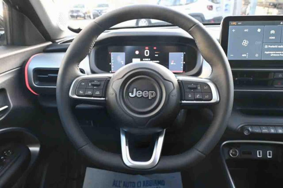 Jeep Avenger 1.2 turbo Summit fwd 100cv (20)