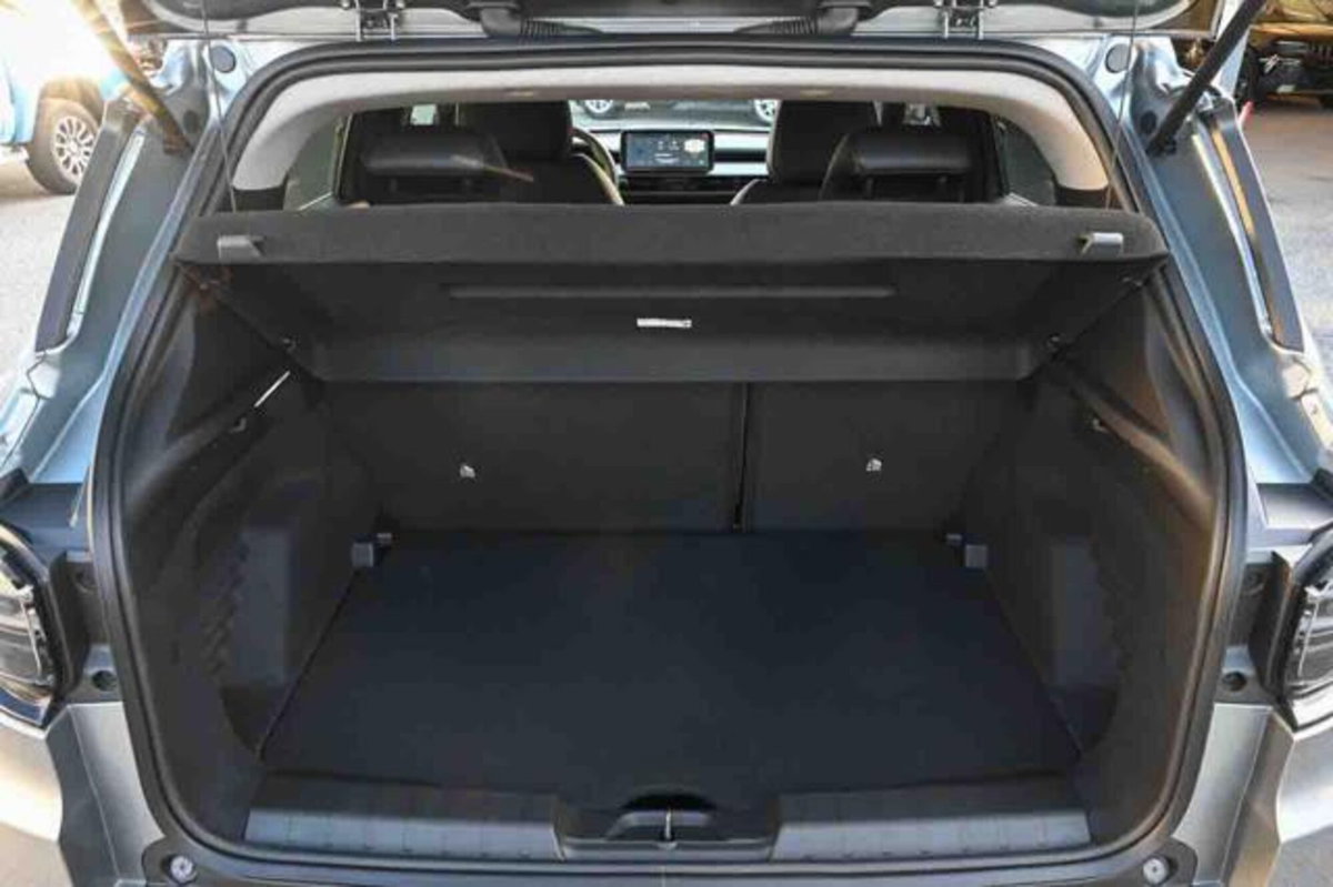 Jeep Avenger 1.2 turbo Summit fwd 100cv (5)