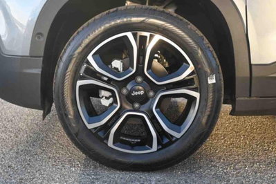 Jeep Avenger 1.2 turbo Summit fwd 100cv (6)