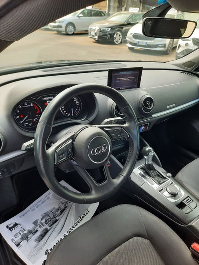 Audi A3 Sportback 30 g-tron S tronic Business (10)