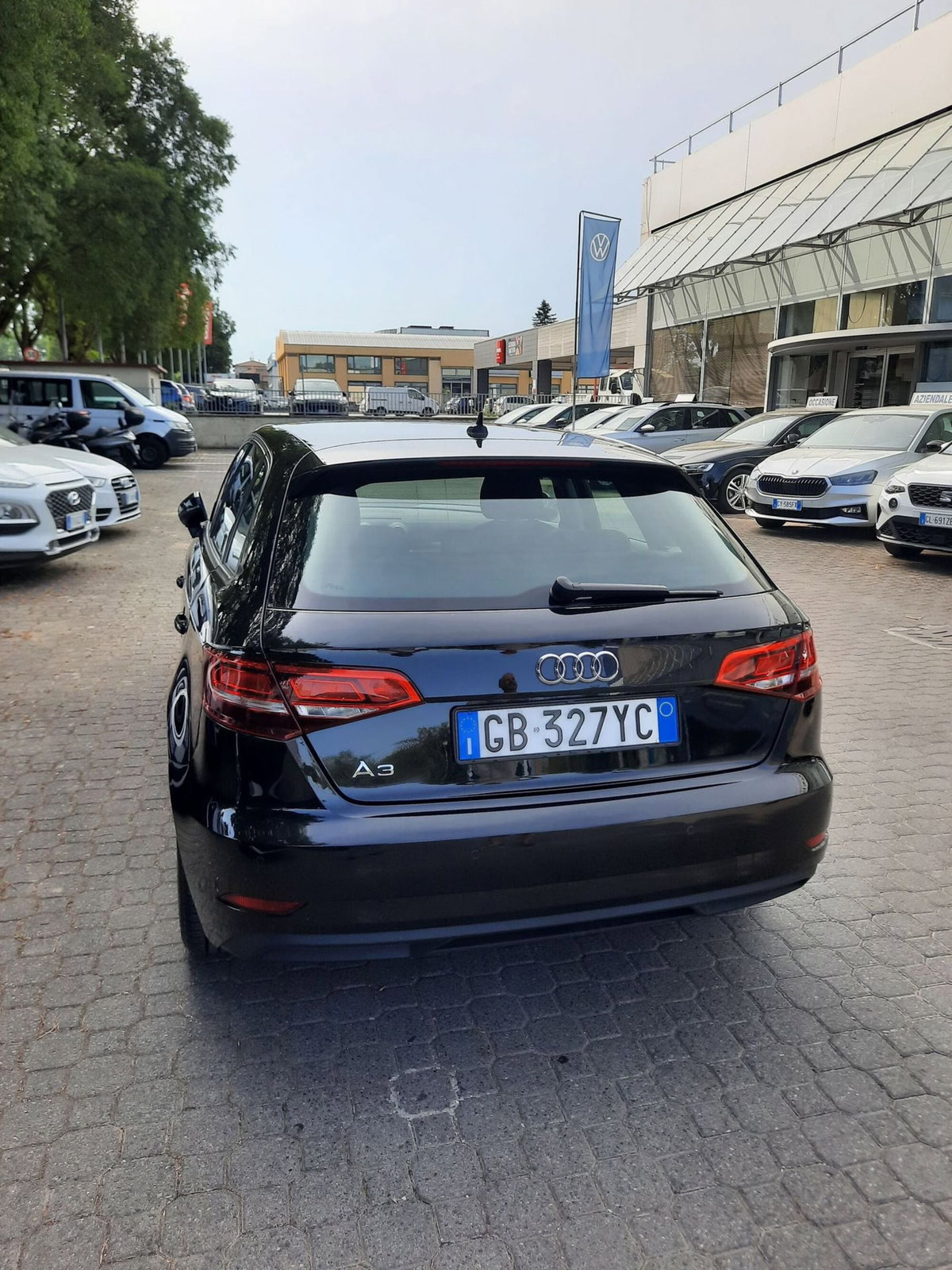 Audi A3 Sportback 30 g-tron S tronic Business (6)