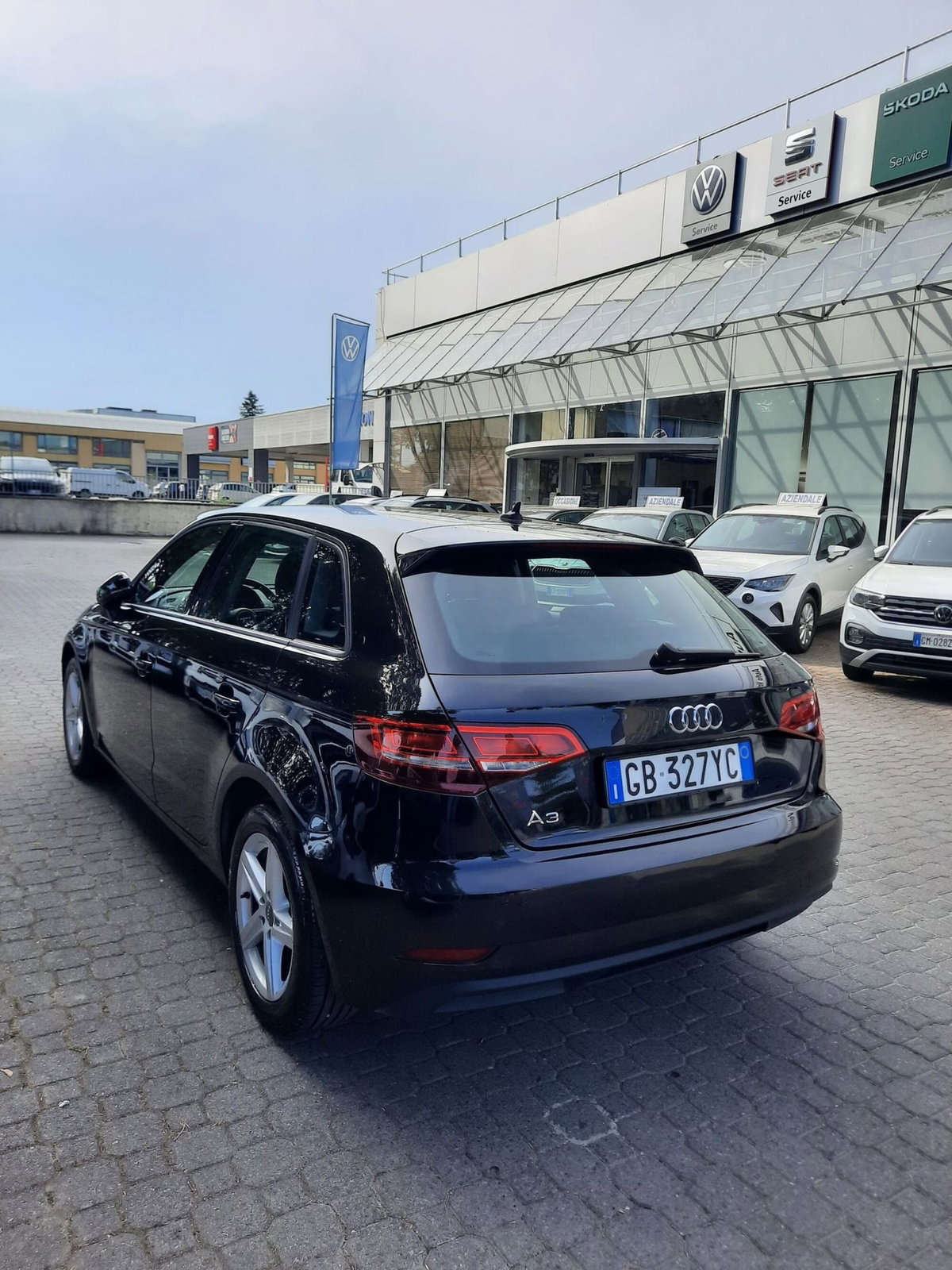 Audi A3 Sportback 30 g-tron S tronic Business (8)