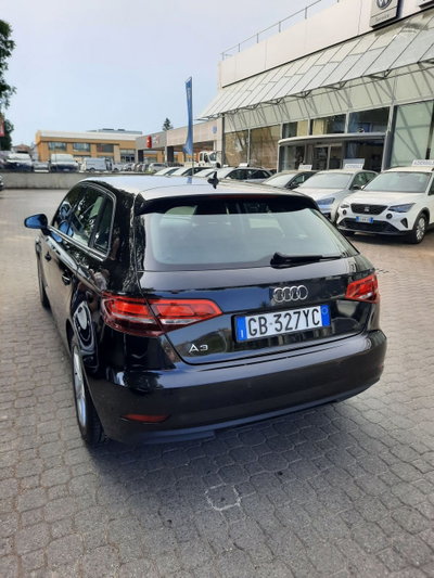 Audi A3 Sportback 30 g-tron S tronic Business (9)