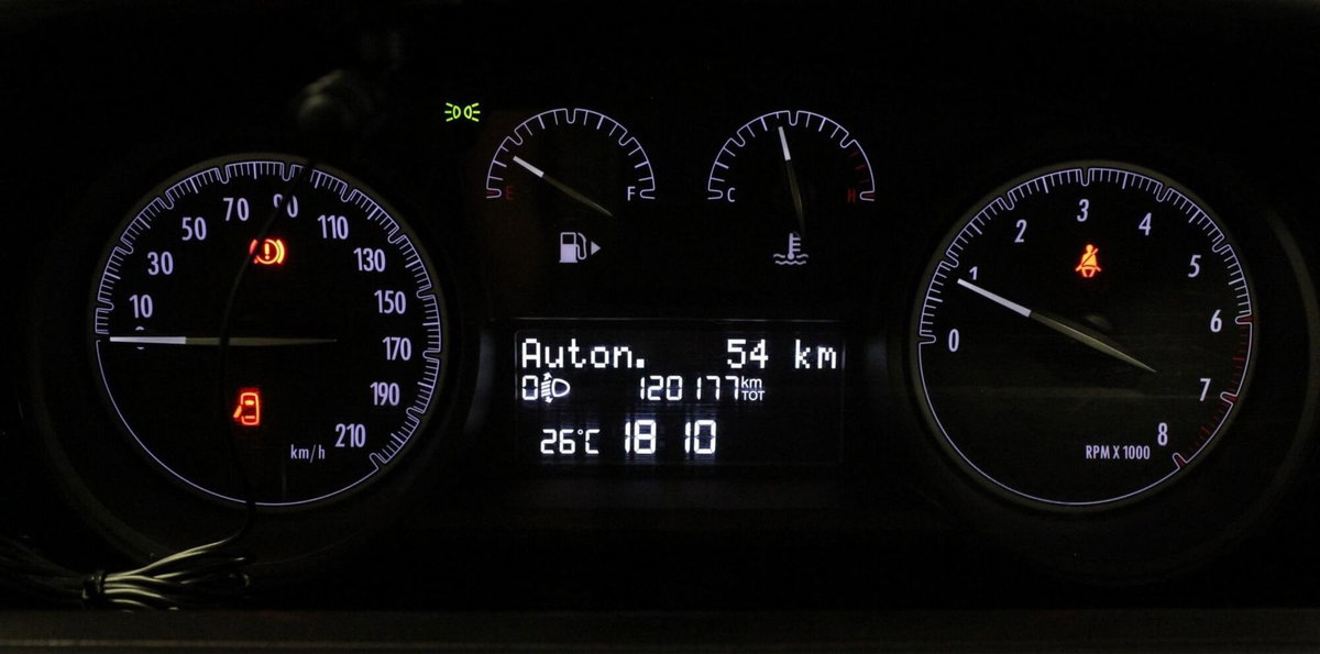 Lancia Ypsilon 1.2 69 CV 5 porte Silver (14)