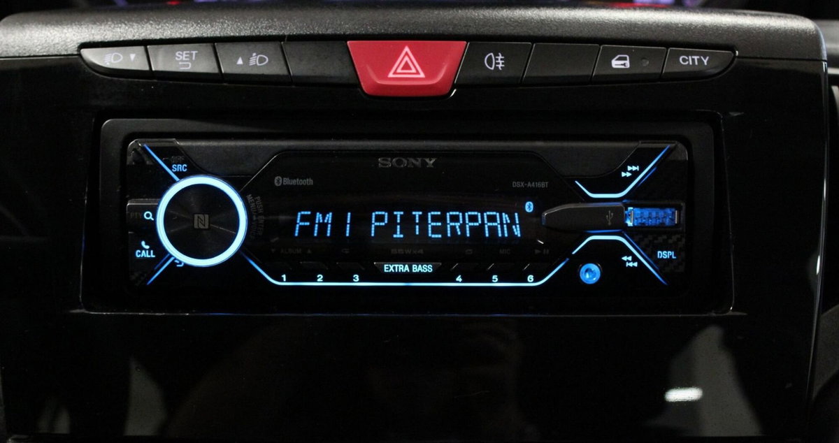 Lancia Ypsilon 1.2 69 CV 5 porte Silver (16)