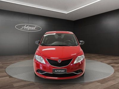Lancia Ypsilon 1.2 69 CV 5 porte Silver (2)