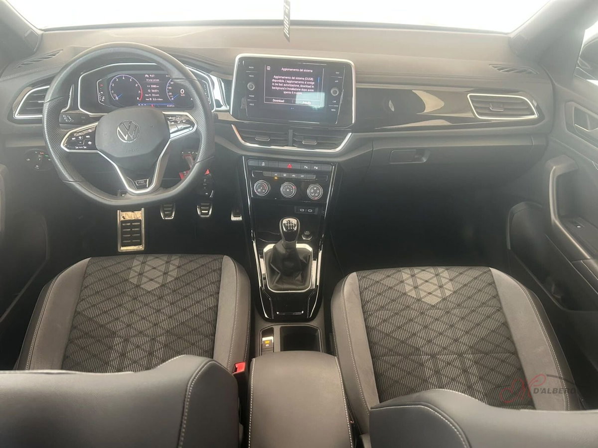 Volkswagen T-Roc 1.0 TSI R-Line (9)