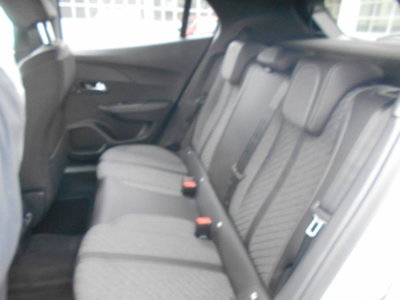 Peugeot 2008 PureTech 130 S&S EAT8 Allure Pack (10)