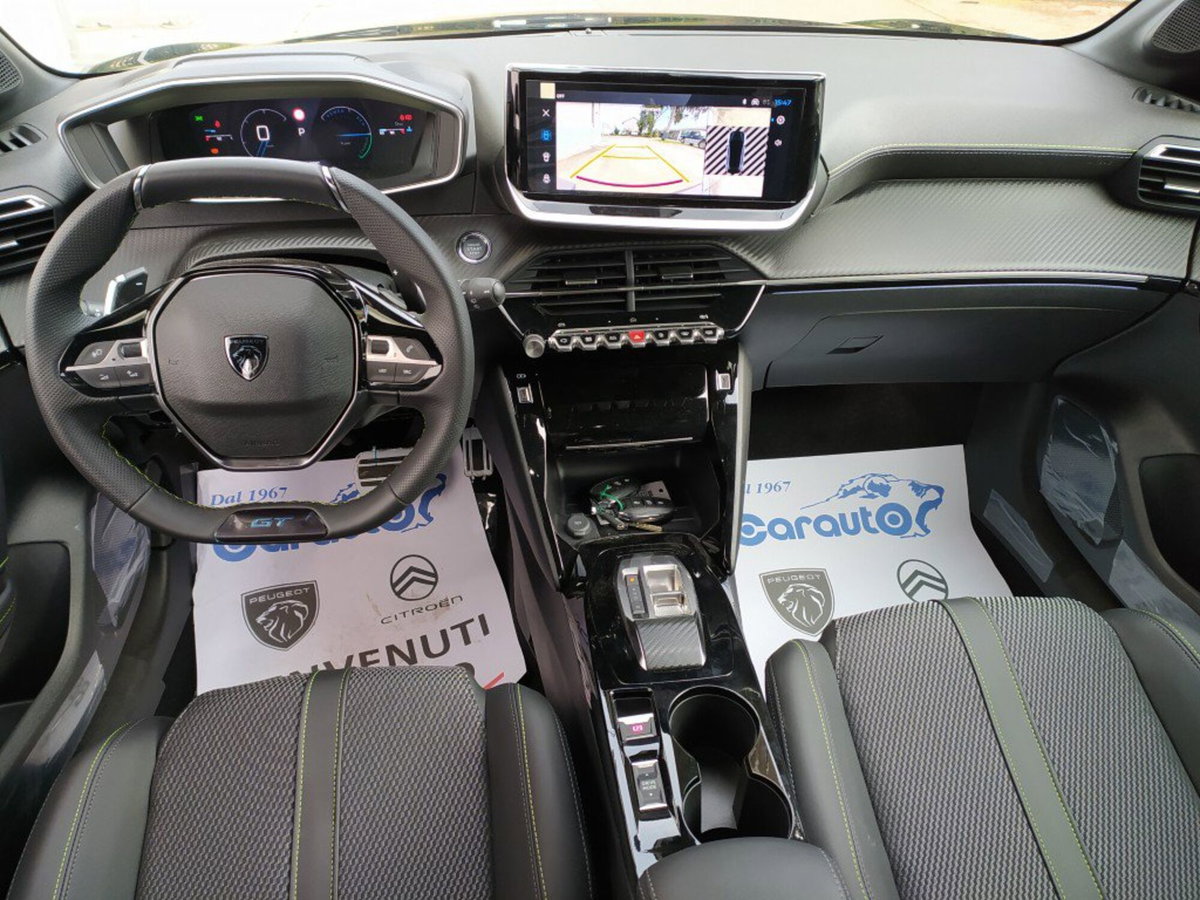 Peugeot 208 motore elettrico 136 CV 5 porte GT (4)