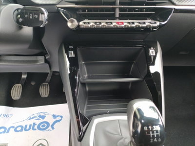 Peugeot 2008 1.2 puretech Style s&s 100cv (19)