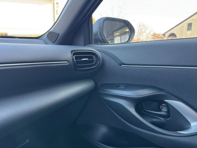 Toyota Yaris Cross Trend fwd 115cv e-cvt (11)