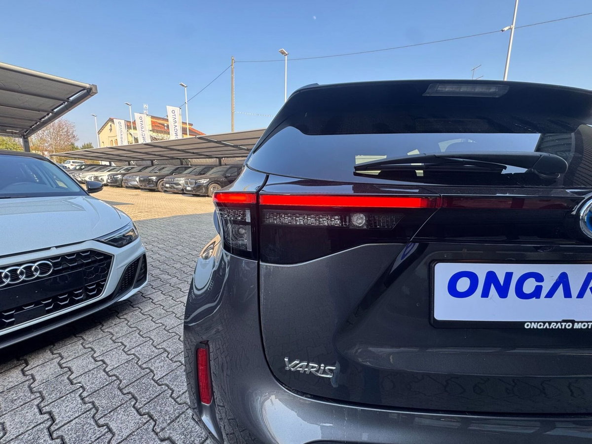 Toyota Yaris Cross Trend fwd 115cv e-cvt (12)