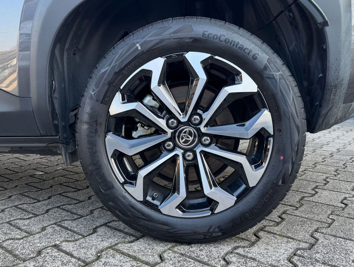 Toyota Yaris Cross Trend fwd 115cv e-cvt (15)