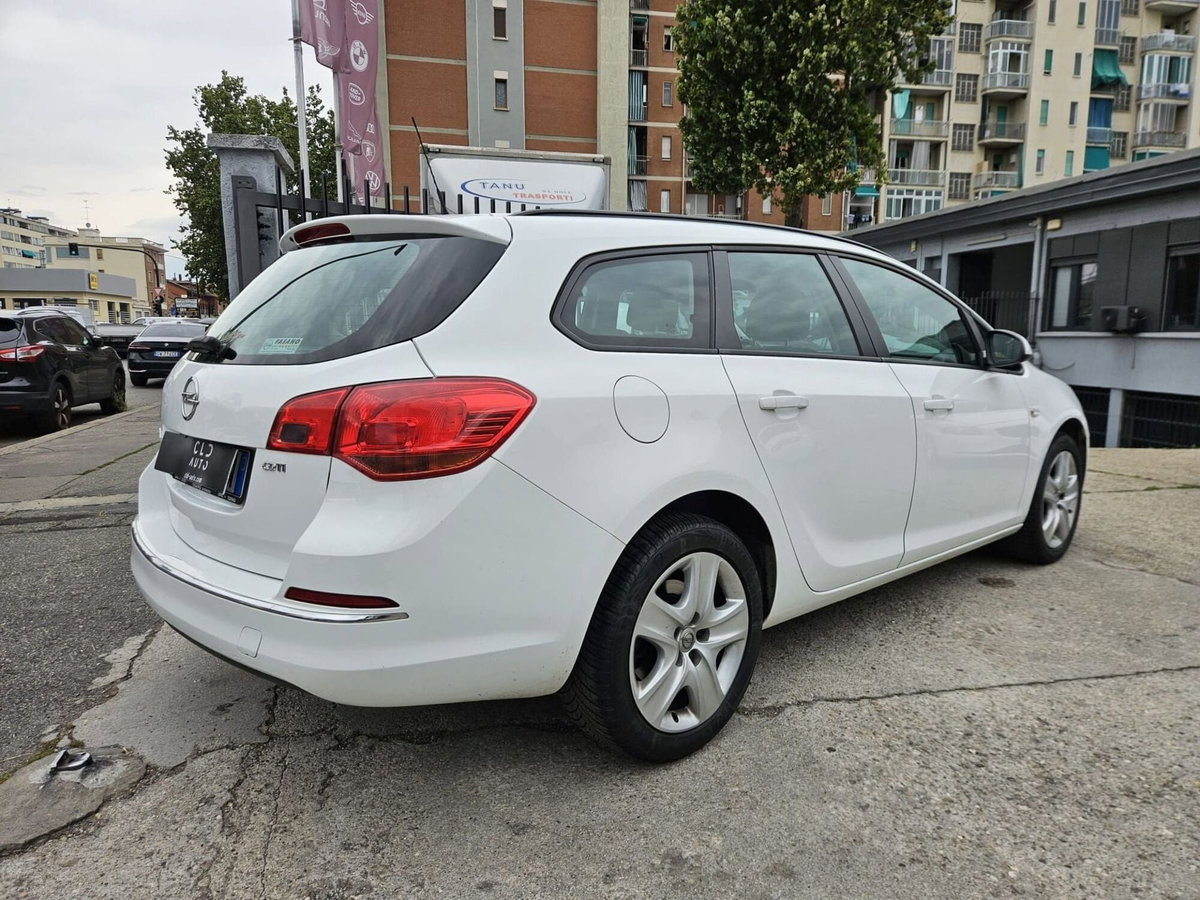 Opel Astra Station Wagon 1.7 CDTI 130CV EcoFLES&S Sports Cosmo (4)