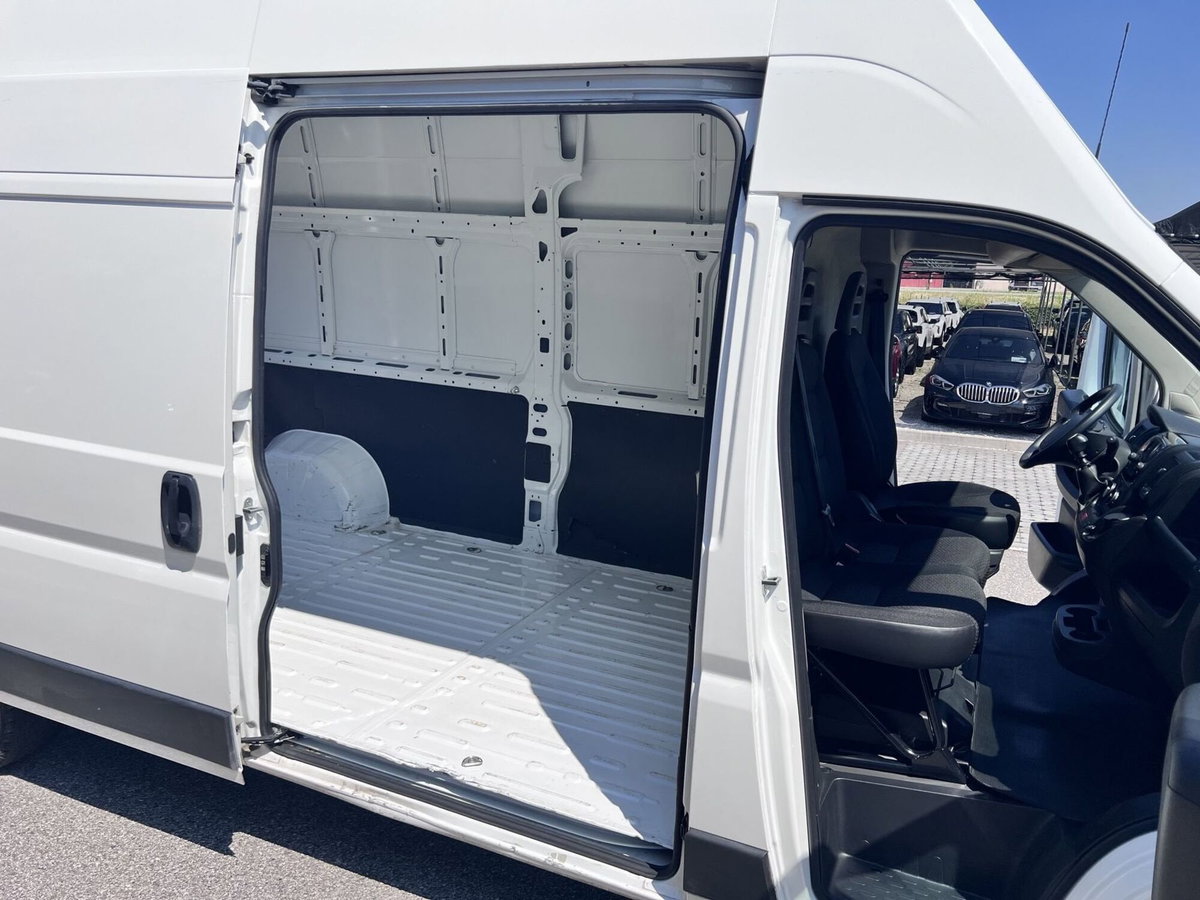 Peugeot Boxer Furgone Heavy 35 L3H3 2.2 diesel 140cv S&S (9)