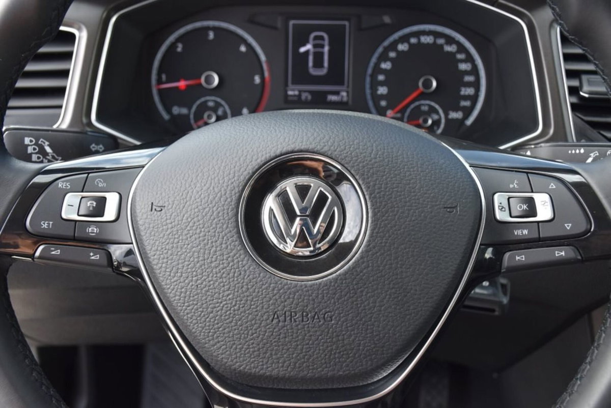 Volkswagen T-Roc 1.6 TDI SCR Business BlueMotion Technology (13)
