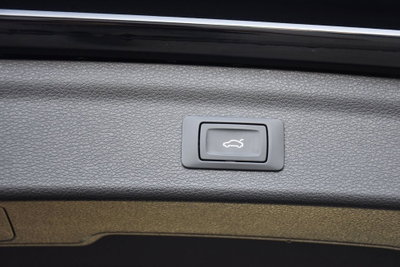Audi Q3 35 TDI quattro S tronic Business (16)