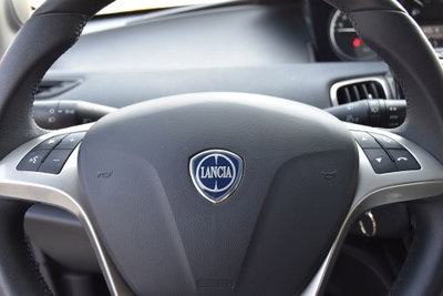 Lancia Ypsilon 1.2 69 CV 5 porte GPL Gold Plus (9)
