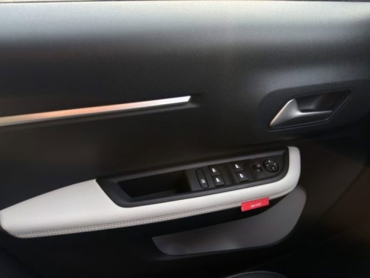 Citroen C3 1.2 puretech turbo Max 100cv s&s (17)