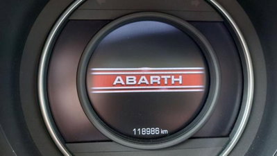 Abarth 695 695 1.4 Turbo T-Jet XSR Yamaha Limited Edition (15)
