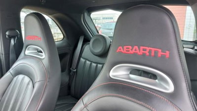 Abarth 695 695 1.4 Turbo T-Jet XSR Yamaha Limited Edition (9)
