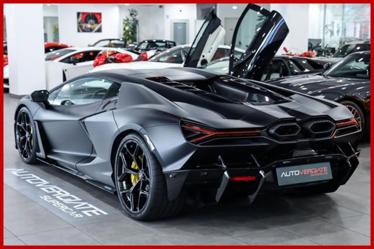 Lamborghini Revuelto 6.5 V12 hpev (5)