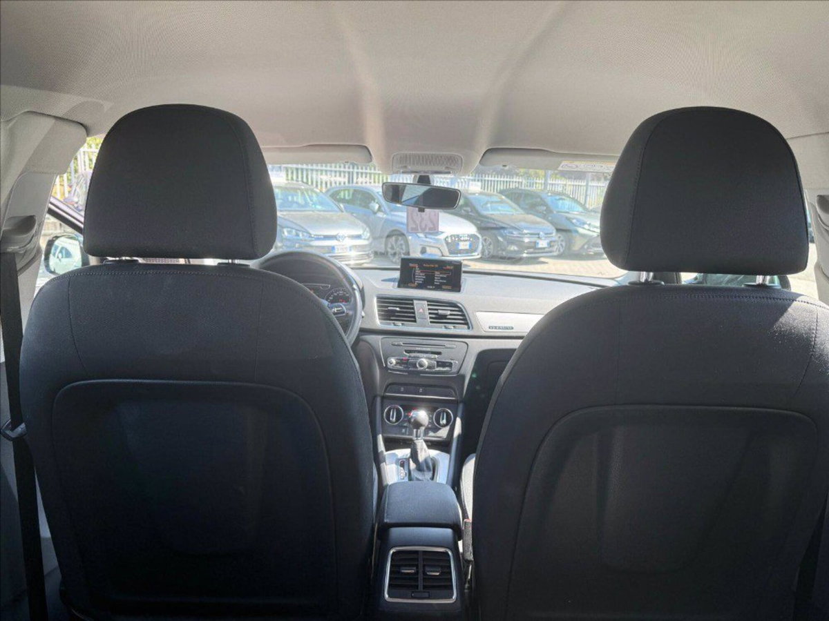 Audi Q3 2.0 TDI 150 CV quattro S tronic Business (17)