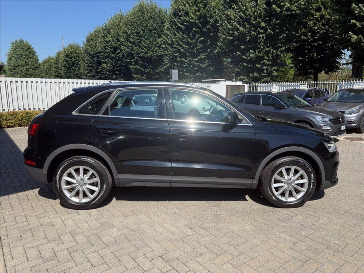 Audi Q3 2.0 TDI 150 CV quattro S tronic Business (5)
