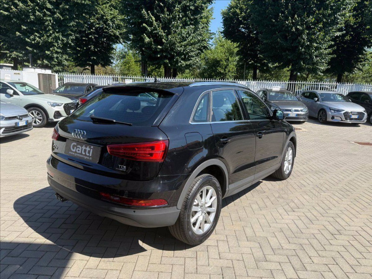 Audi Q3 2.0 TDI 150 CV quattro S tronic Business (6)