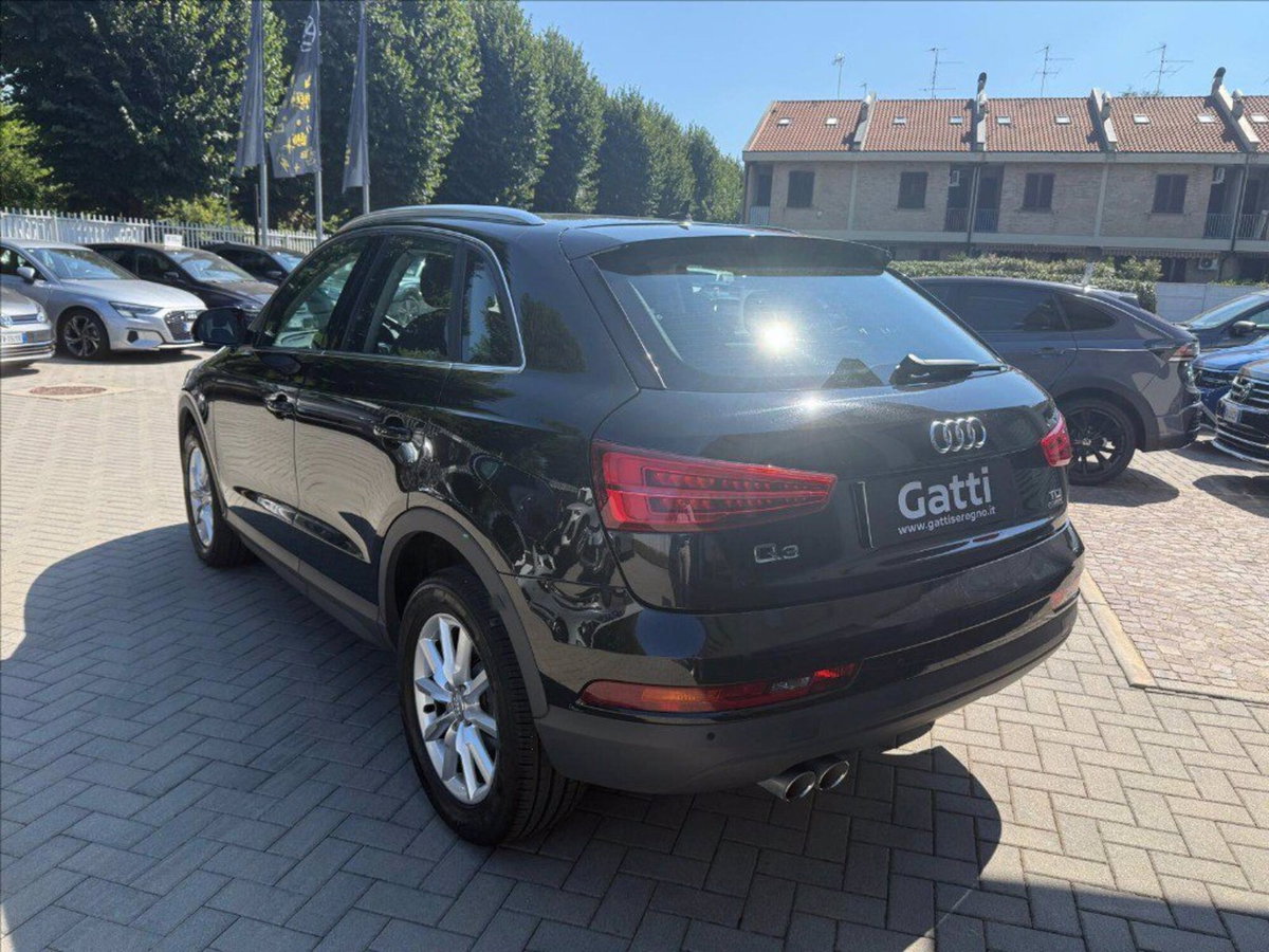 Audi Q3 2.0 TDI 150 CV quattro S tronic Business (8)