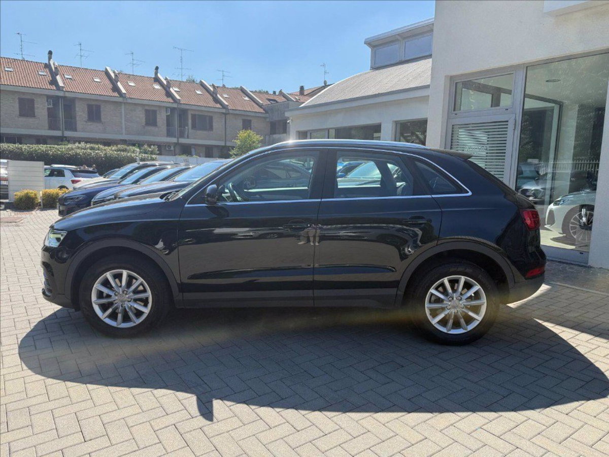Audi Q3 2.0 TDI 150 CV quattro S tronic Business (9)