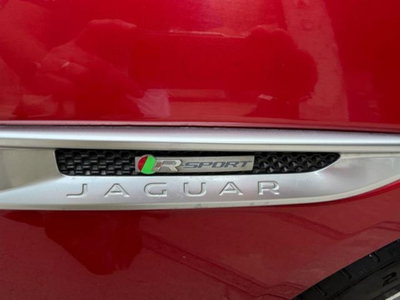 Jaguar XE 2.0 D Turbo 180CV aut. R-Sport (20)