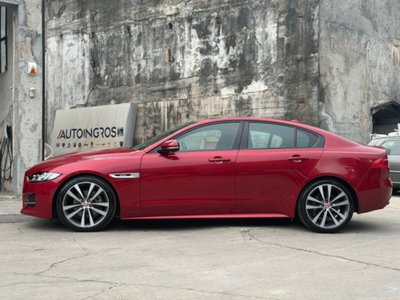 Jaguar XE 2.0 D Turbo 180CV aut. R-Sport (4)