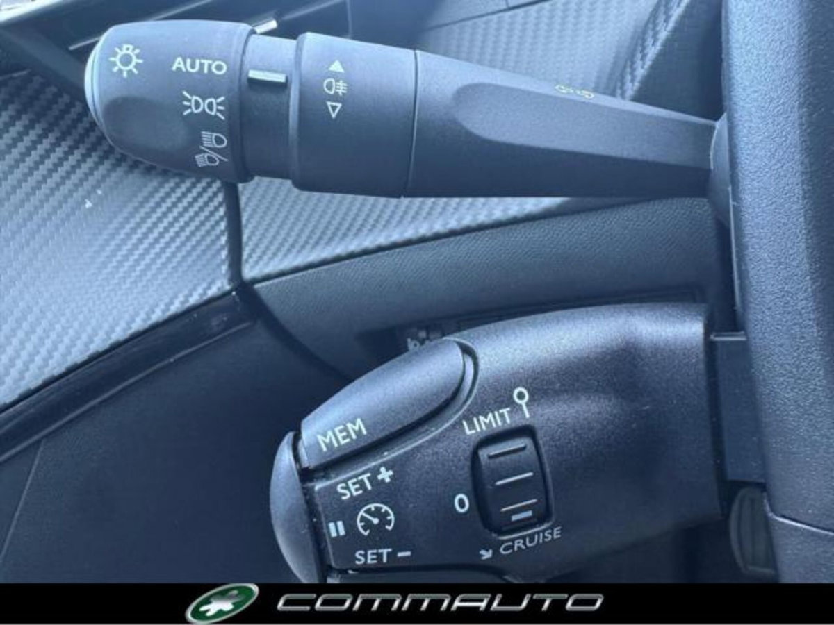 Peugeot 208 PureTech 100 Stop&Start 5 porte Allure (9)