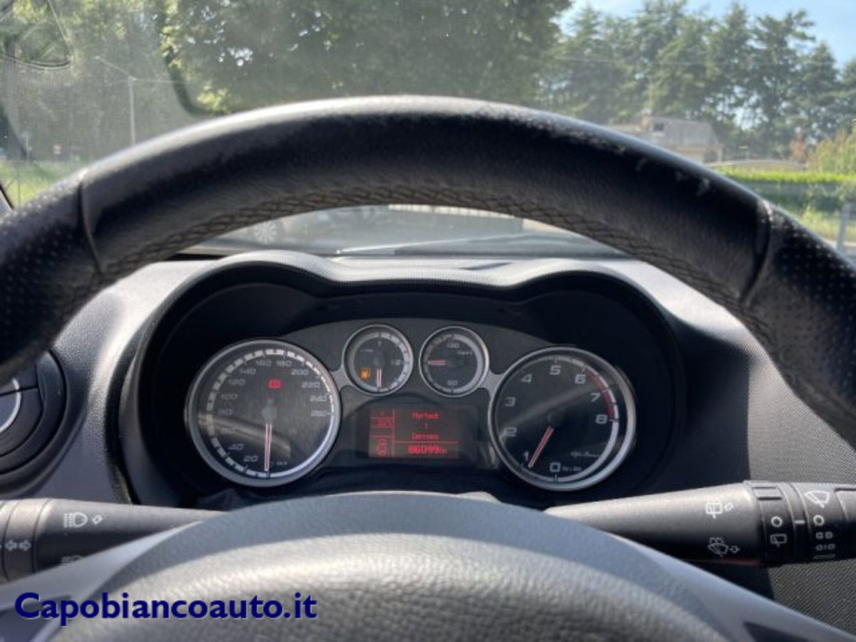 Alfa Romeo MiTo 1.4 78 CV 8V S&S Distinctive (8)