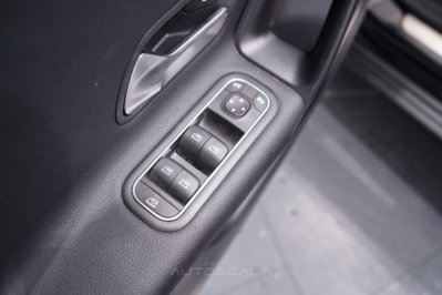 Mercedes-Benz Classe A Sedan 180 Automatic 4p. Executive (10)