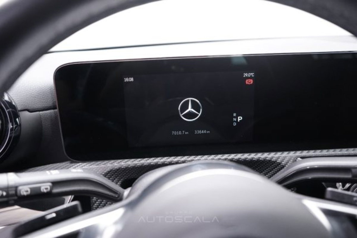 Mercedes-Benz Classe A Sedan 180 Automatic 4p. Executive (13)