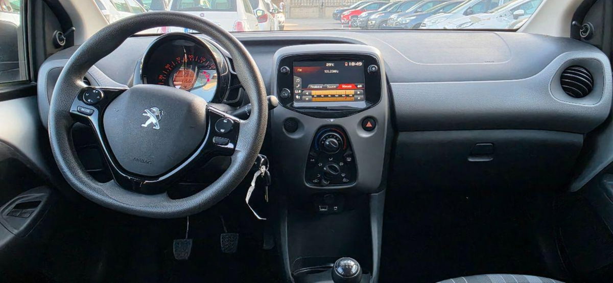 Peugeot 108 72 5 porte Allure (12)