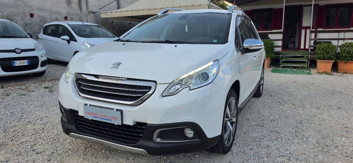 Peugeot 2008 e-HDi 92 CV Stop&Start Allure (2)
