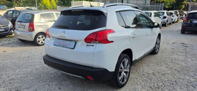 Peugeot 2008 e-HDi 92 CV Stop&Start Allure (6)