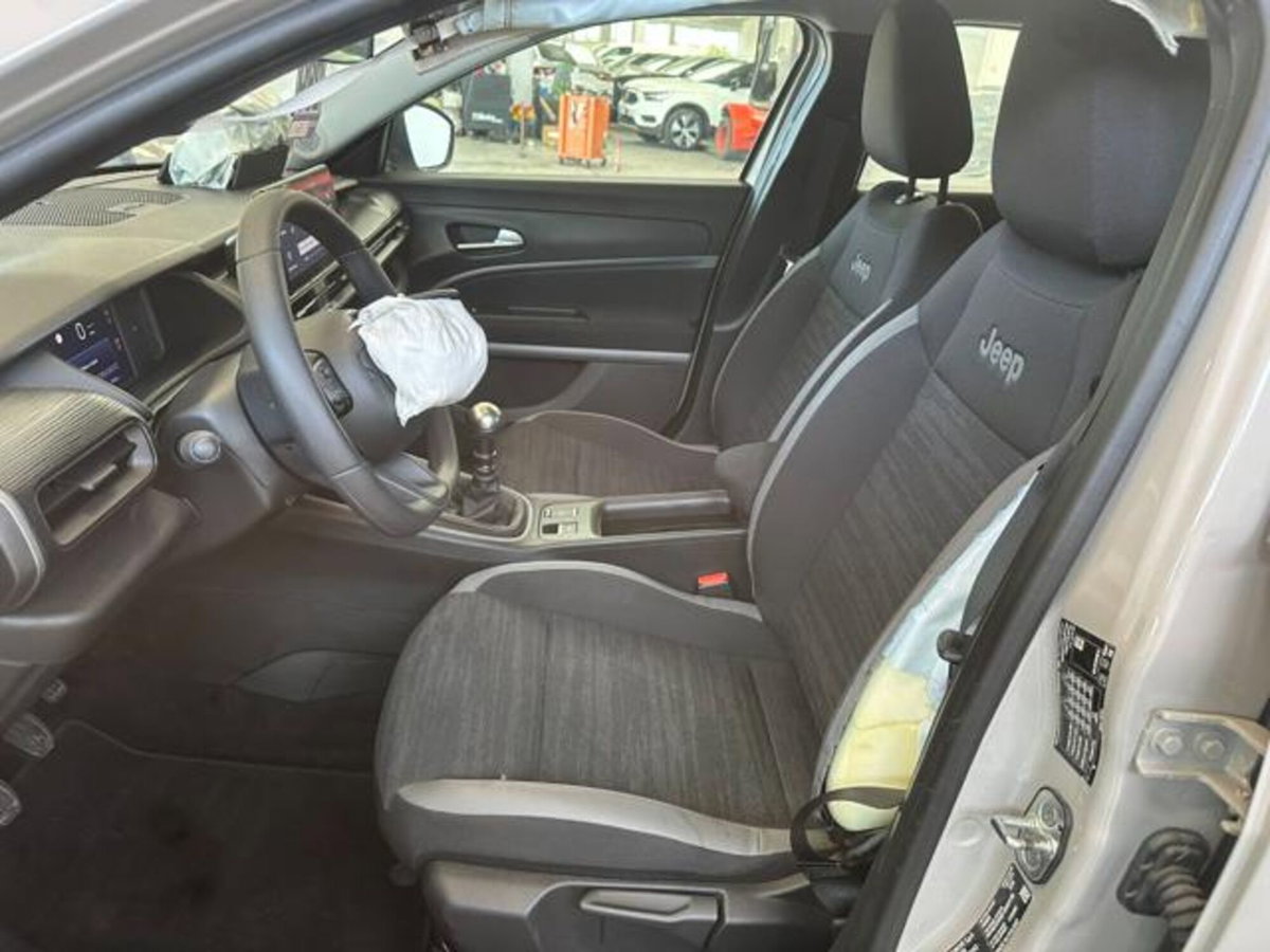 Jeep Avenger 1.2 turbo Longitude fwd 100cv (12)