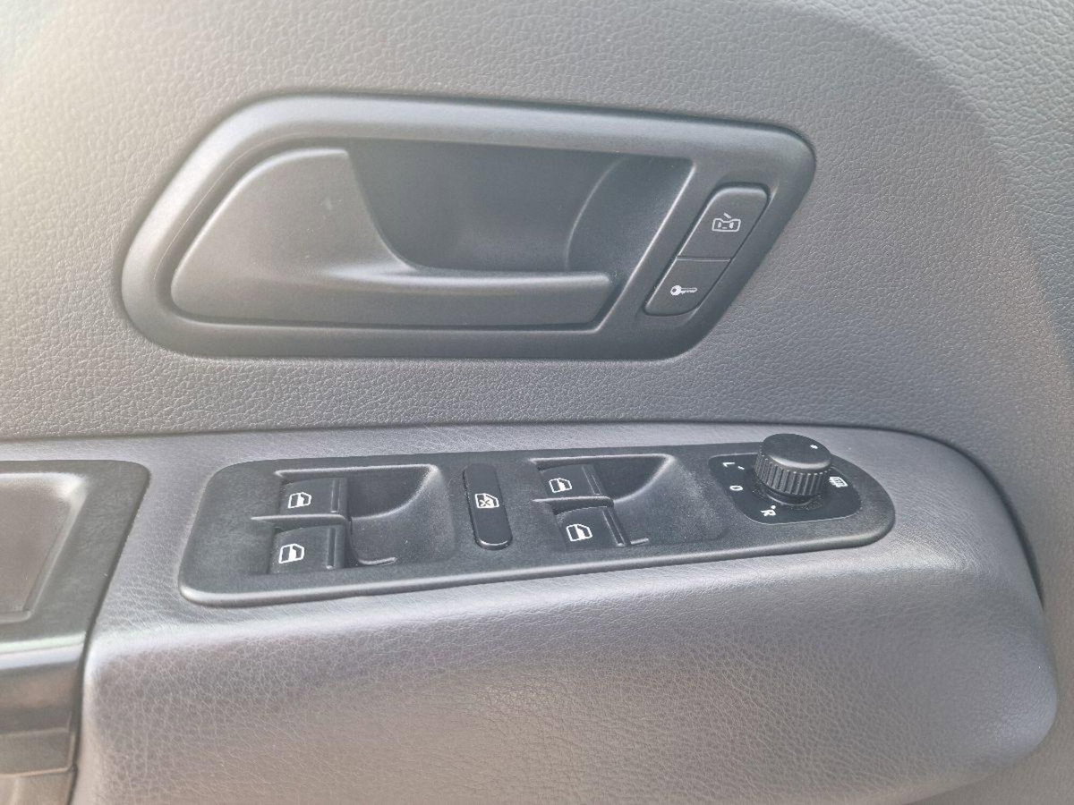 Volkswagen Amarok 2.0 tdi 4motion (15)