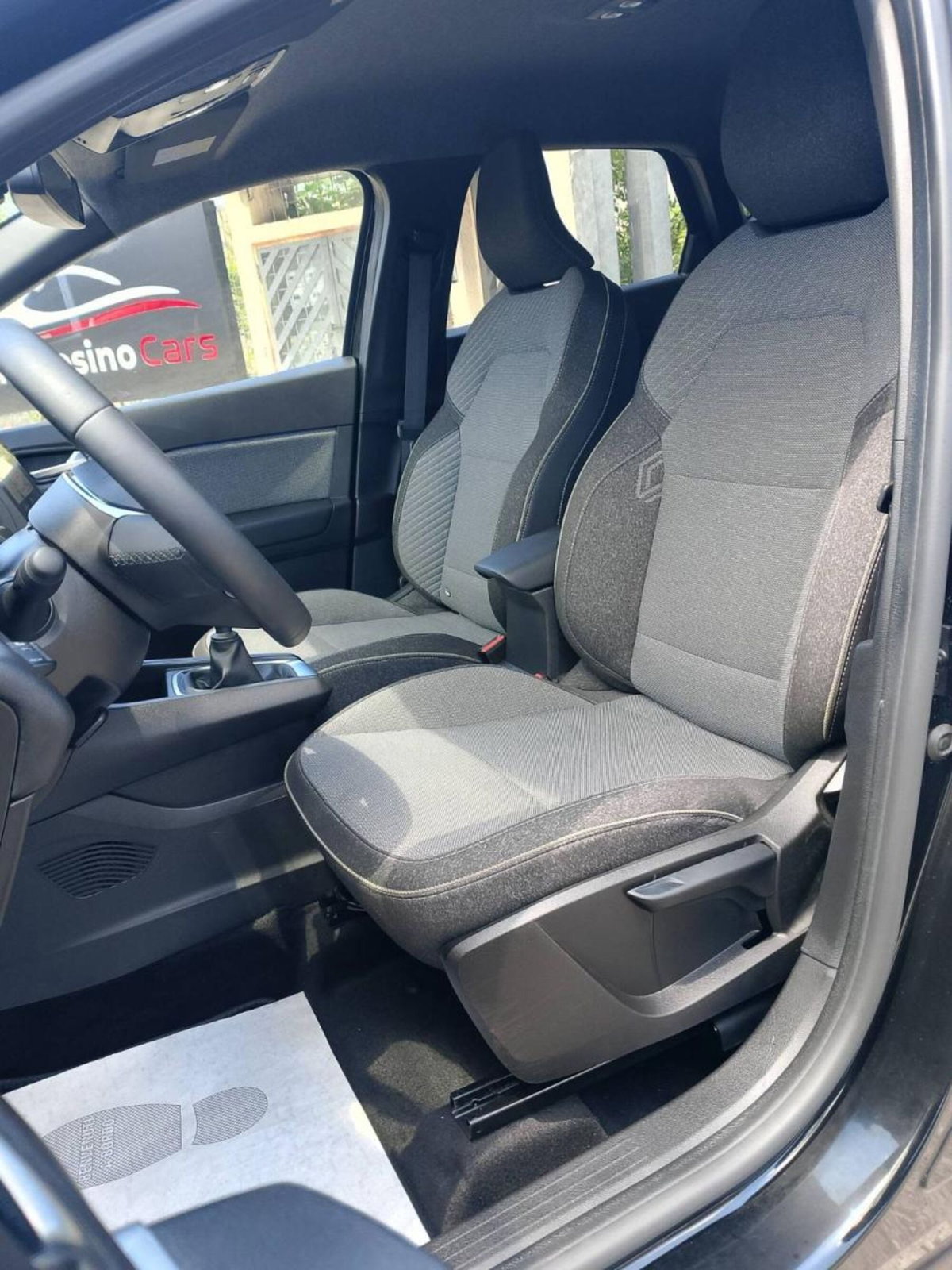 Renault Captur TCe 100 CV GPL Techno (8)