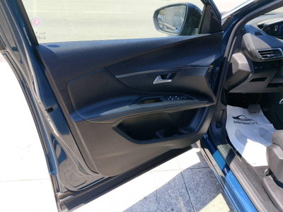 Peugeot 3008 BlueHDi 130 S&S EAT8 GT Line (15)