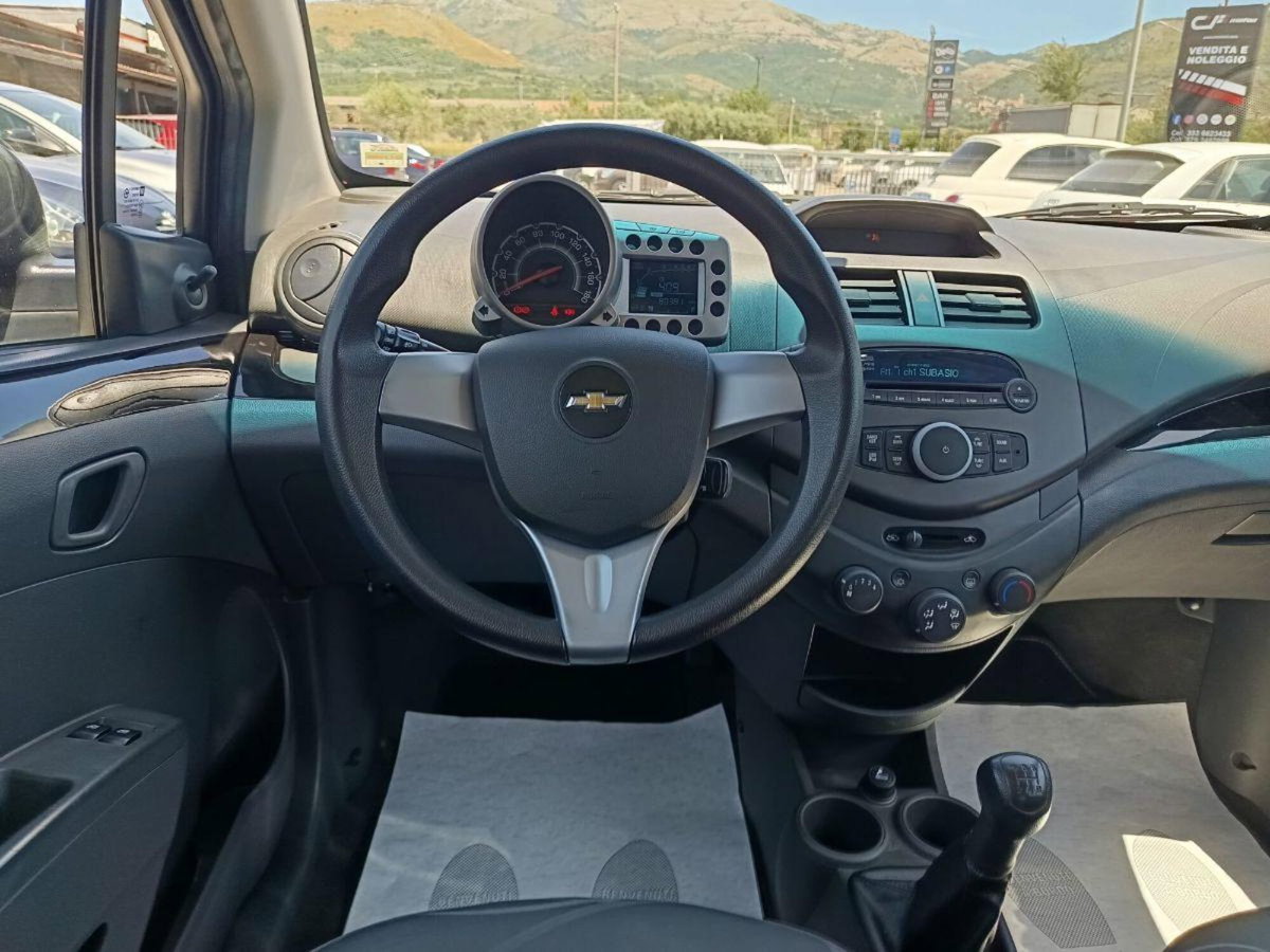 Chevrolet Spark 1.0 (15)