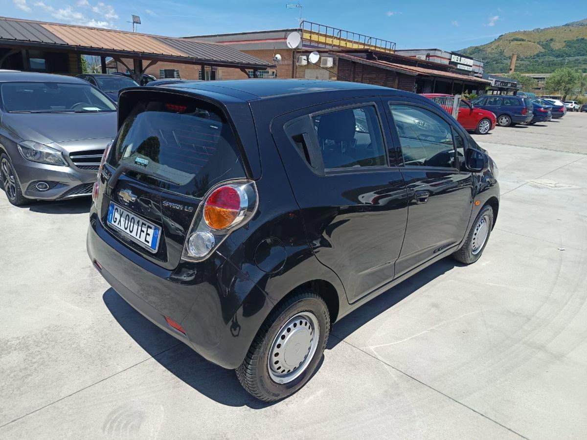 Chevrolet Spark 1.0 (6)