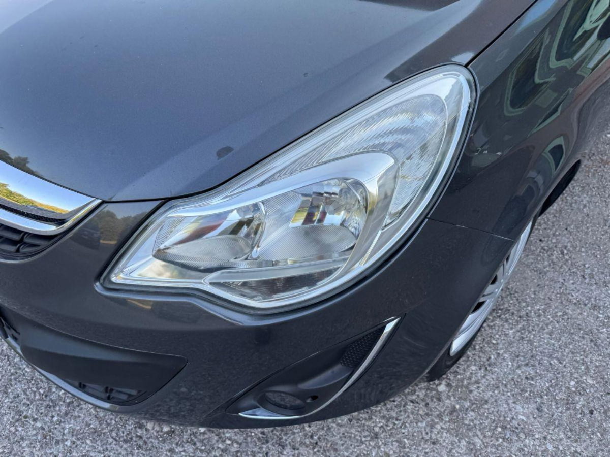 Opel Corsa 1.2 5 porte Edition (19)