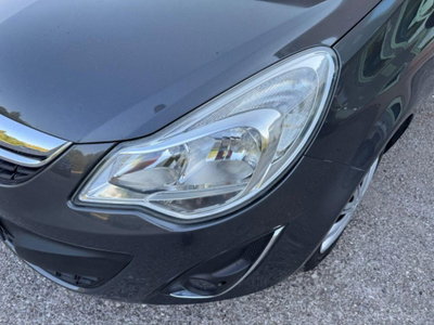 Opel Corsa 1.2 5 porte Edition (19)