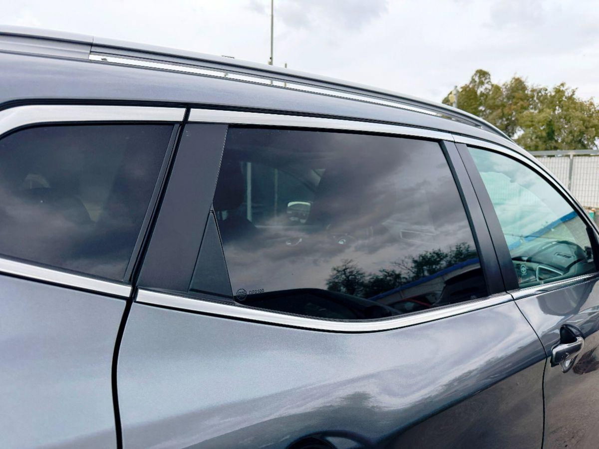 Nissan Qashqai 1.5 dCi N-Connecta (6)